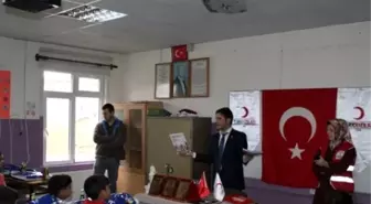 İhtiyaç Sahibi Bin 13 Öğrenciye Kıyafet Yardımı Yapıldı