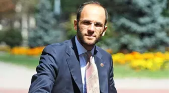 Listede Olmayan CHP'li Vekil, Erdoğan'ın Sürekli Okuduğu Şiirle İsyan Etti