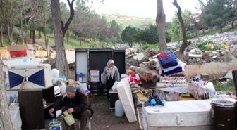 Şanlıurfa'da Baba-Kız Sokakta Kaldılar