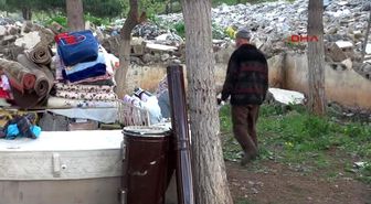 Baba-Kız Sokakta Kaldılar
