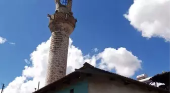 İzmir'de Minareye Yıldırım Düştü