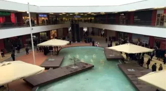 17 Burda Avm'ye Görkemli Açılış