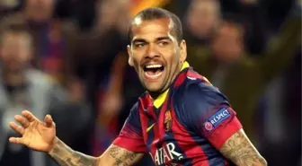 Dani Alves, Barcelona Defterini Kapatıyor