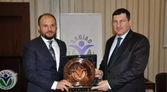 Kerem Alkin, Kur Savaşlarına Dikkat Çekti