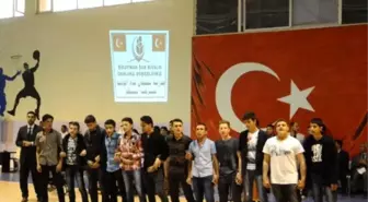 Suriyeliler Bahar Şenliğinde Eğlendi