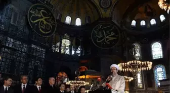 Ayasofya'da 85 Yıl Sonra İlk Kez Kur'an Okundu