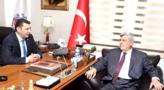 Karaosmanoğlu'ndan, Türk Metal Sendikası'nı Ziyaret