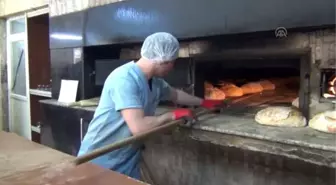 Fırıncılardan, Ahırda Üretilen Ekmeğin 'Salihli Ekmeği' Adıyla Anılmasına Tepki Gösterdi