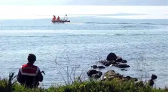 Erdek'te Tekne Alabora Oldu: 4 Kişi Kurtuldu, 1 Kişi Kayıp
