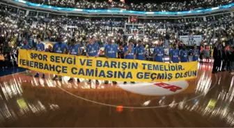 Maccabi Electra, Fenerbahçe'ye Destek Pankartı Açtı