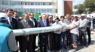 Burhaniye'de 21 Çiftçiye Ücretsiz Sera Dağıtıldı