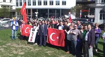 Sözde 'Ermeni Soykırımı' Tasarısının Görüşüldüğü AP Binası Önünde Türklerden Protesto