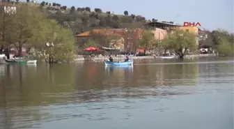 Uluabat, Baharda Bir Başka Güzel