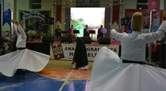 İhtiyaç Sahiplerine Tekerlekli Sandalye Dağıtıldı