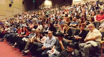 İnternette Tanışan Son Çift' Güldürdü