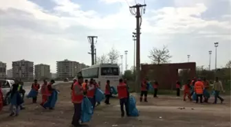 Newroz Park Alanında Temizlik Çalışması