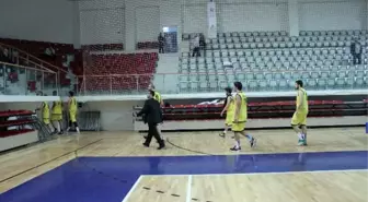 Yalova Belediyespor Adım Adım 3. Lige İlerliyor