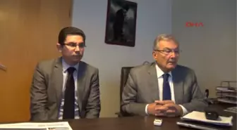 Deniz Baykal Chp?nin Strasbourg Seçim Koordinasyon Merkezini Ziyaret Etti