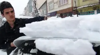 Kars'ta Karlı 23 Nisan