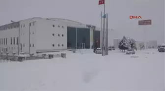 Kars'ta Karlı 23 Nisan