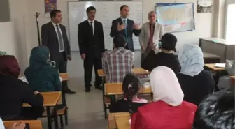 Kaymakam Ermiş Suriyeli Öğrencileri Ziyaret Etti