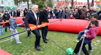 Kütahya Belediyesi'nden Çocuklara Özel Şenlik