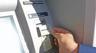 Uyanık Vatandaşın Dikkati Atm Hırsızlarını Engelledi