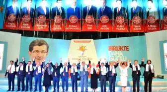 AK Parti Kocaeli'de Adaylarını Görkemli Bir Törenle Tanıttı