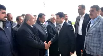 Selahattin Demirtaş, AK Parti'li Eski Milletvekiline Taziye Ziyaretinde Bulundu