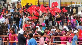 Urfa Ve İlçelerinde 23 Nisan Çocuk Bayramı