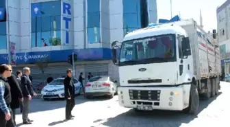 Hdp'nin Iğdır Adayları Başkan Otomobilinde