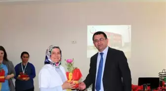 Sağlık Müdürü Dr. Arslan, Ebeler Haftasını Kutladı