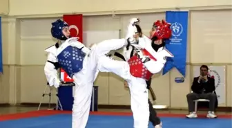 Taekwondo Türkiye Şampiyonası Adıyaman'da Başladı