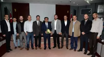 Vali Güzeloğlu, Amatör Spor Kulüp Yöneticileriyle Bir Araya Geldi