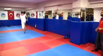 Enes Erkan Karateyi 'Bırakmayacak'