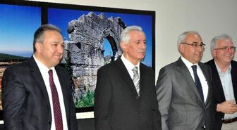 Muhtarlar Derneğinden Vali Fidan ve Kaymakam Özdal'a Sürpriz