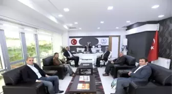 Yomraspor Kulübü, Trabzon Gençlik Hizmetleri ve Spor İl Müdürü Yazıcı'yı Ziyaret Etti