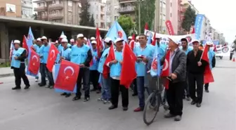 Balıkesir'de Renkli 1 Mayıs Kutlaması