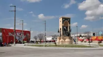 Eskişehir'deki 'Taksim Meydanı'nda 1 Mayıs Kutlaması