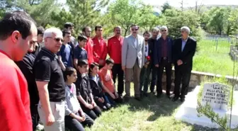 Milli Atlet Ahmet Aytar Mezarı Başında Anıldı