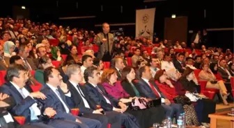 Vali Düzgün, Merhamet Devrimi Konferansı'na Katıldı