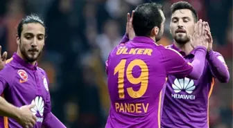 Galatasaray'da Pandev ve Dzemaili Gidiyor