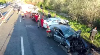 İki Otomobil Kafa Kafaya Çarpıştı: 2 Ölü, 4 Yaralı