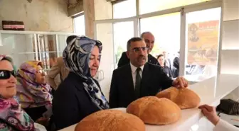 Çelikcan ve Milletvikili Adayı Tekin Kozan'da Esnafla Buluştu