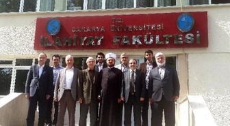 Düşünce ve Davranışlarda Orta Yol' İsimli Konferans Gerçekleşti