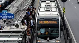 Metrobüs Durağında Dehşet! Genç Kıza Taciz, Gasp ve Bıçaklama