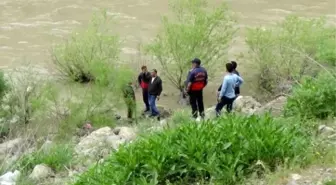 Zap Suyu Kenarında Umutlu Bekleyiş Devam Ediyor