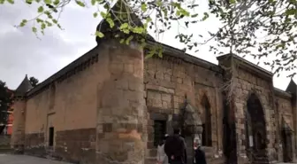 Bitlis Valisi: Diyarbakır'ın Algısı Ne? Kürdistan'ın Başkenti Olmasıyla Tanınıyor