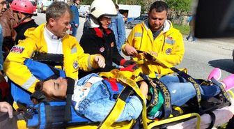 Bolu'da Otomobil Refüje Çarptı: 1 Yaralı