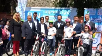 İzmit Belediyesi'nden Öğrencilere Bedava Bisiklet